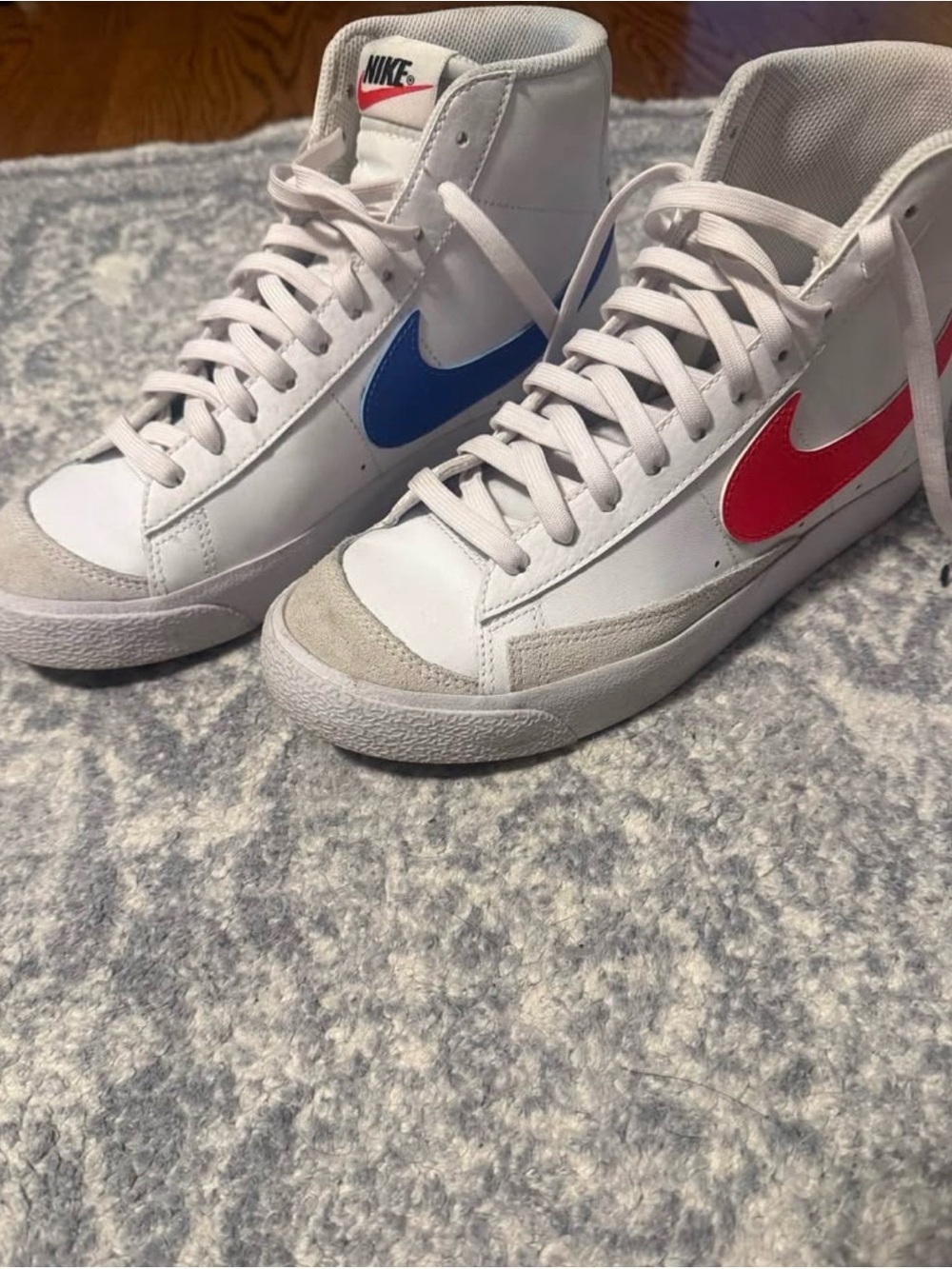 Nike Blazer Mid-Top Sneakers 7Y White with Red and Blue Swooshes - Picture 2 of 6